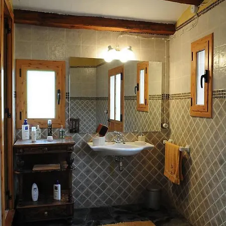 Castell De Riudabella 公寓